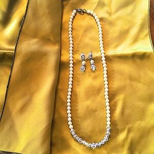 Vintage Bridal Set: Pearl, Crystal & Diamond Earrings & Necklace EUC